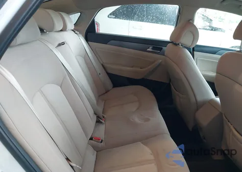 2017 Hyundai Sonata Hybrid Se z USA, uszkodzony, nr VIN KMHE24L12HA044174